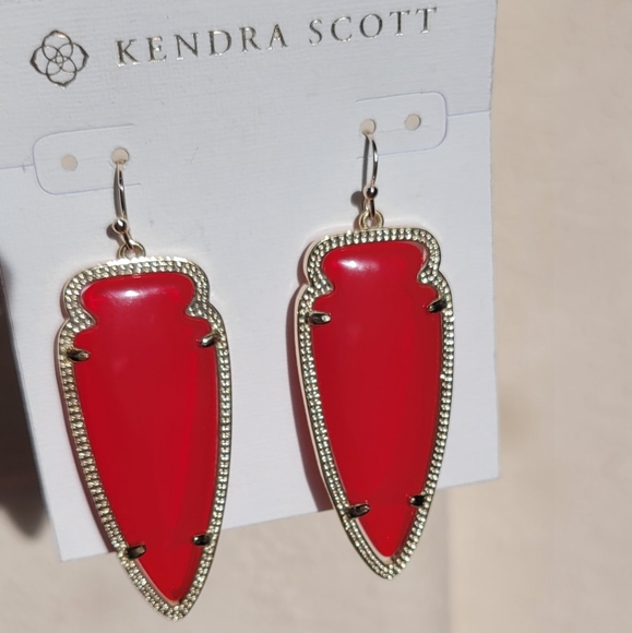 Kendra Scott Translucent Red Arrowhead Skylar Earrings Gold Red Earrings - Picture 2 of 13